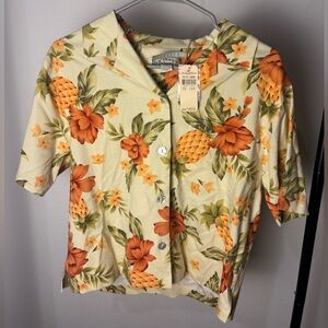 NWT Vintage Tommy Bahama Women’s Silk Floral Button Down Shirt